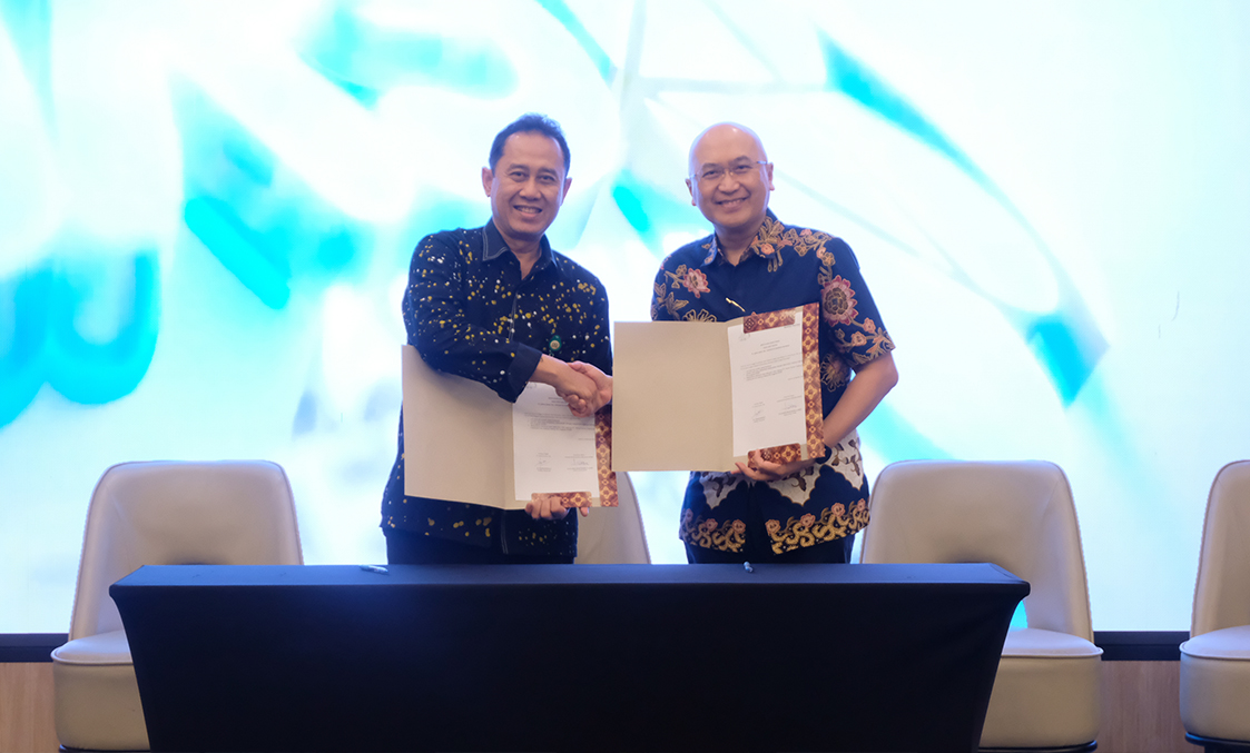 Penyerahan Hibah Obat Kepada Rumah Sakit Kementerian Kesehatan